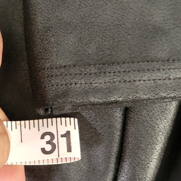 Spanx Faux Leather Leggings Size Large Tall - Picture 6 of 6